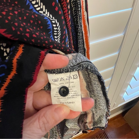 Multicolor Long Sleeve Buttoned Blouse with Notched Collar - Picture 4 of 6